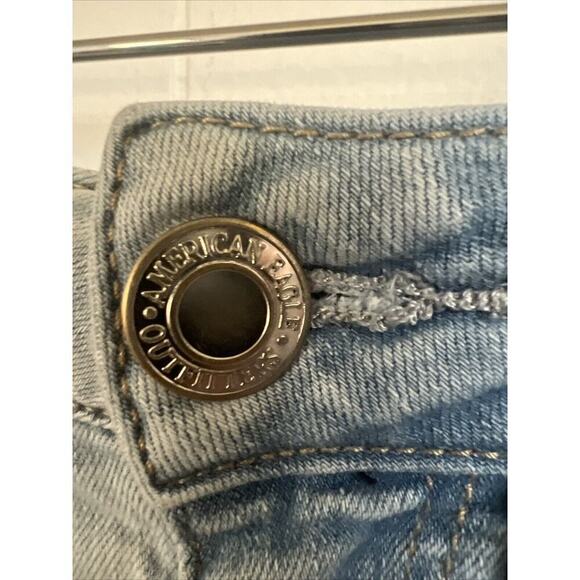 American Eagle Jean Shorts Light Wash Hi Rise Shortie Super Stretch Women Size 4 - Picture 2 of 7